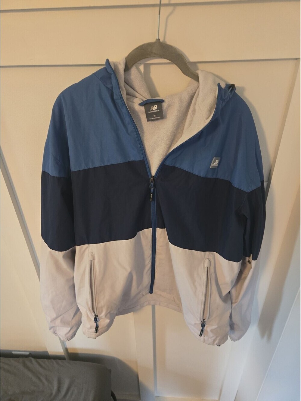 New Balance Tricolor Hooded Windbreaker Jacket Size M